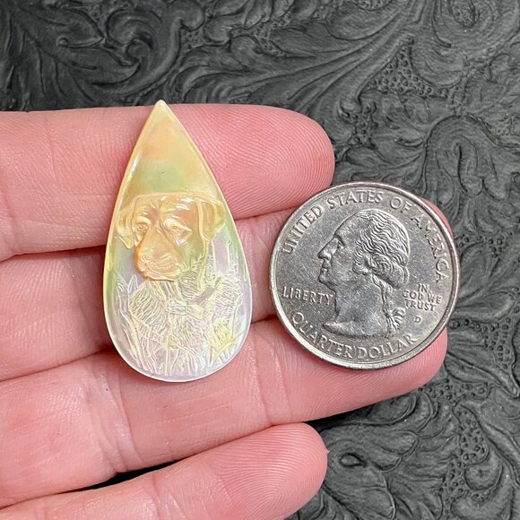 Labrador Retriever Dog Carved Mother of Pearl Cabochon - Picture 6 of 6